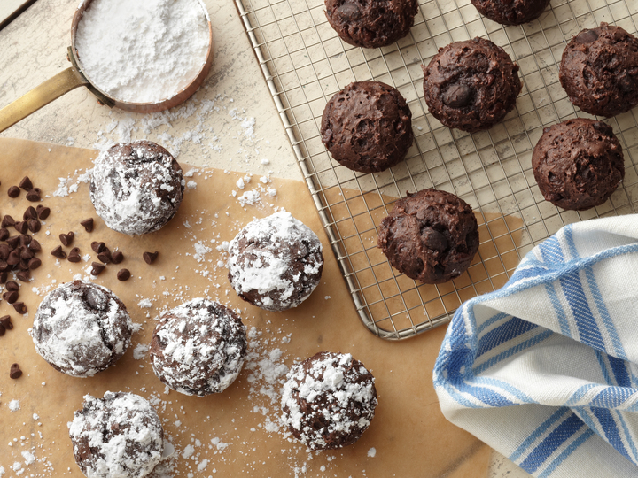 Chocolate Black Bean Muffin Puffs